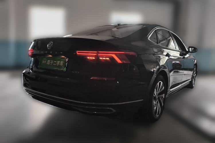Used Volkswagen Passat New Energy 2019 430 PHEV Hybrid Elite Edition Rear Right 45 Deg