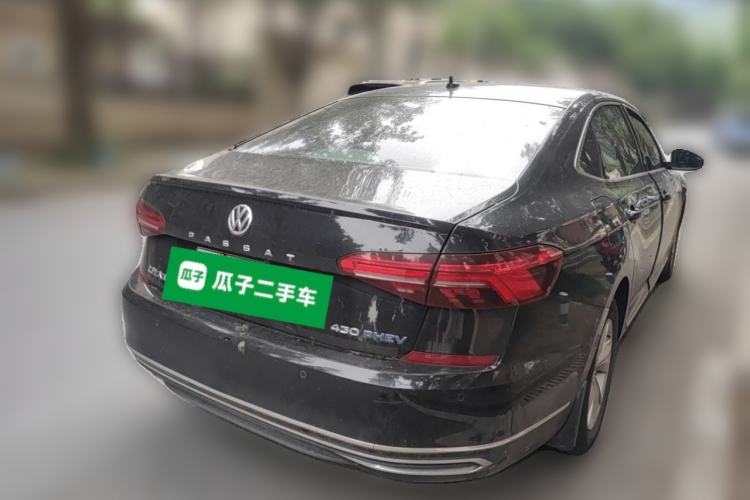 Used Volkswagen Passat New Energy 2019 430 PHEV Hybrid Elite Edition Rear Right 45 Deg