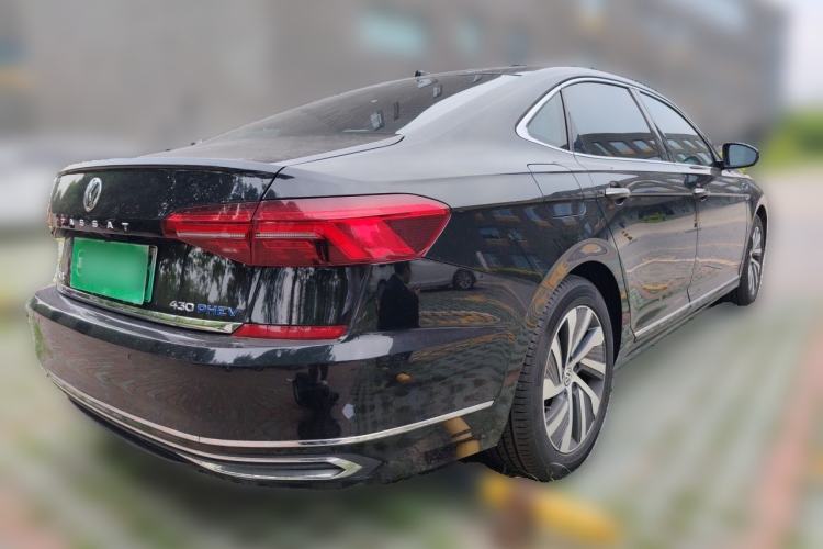 Used Volkswagen Passat New Energy 2019 430 PHEV Hybrid Luxury Edition Rear Right 45 Deg