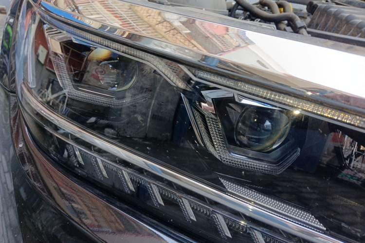 Used Volkswagen Passat New Energy 2019 430 PHEV Hybrid Luxury Edition Right Front Headlight