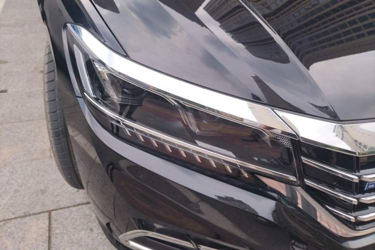 Used Volkswagen Passat New Energy 2019 430 PHEV Hybrid Luxury Edition Right Front Headlight