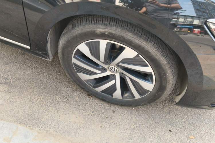 Used Volkswagen Passat New Energy 2019 430 PHEV Hybrid Elite Edition Right Front Wheel Hub