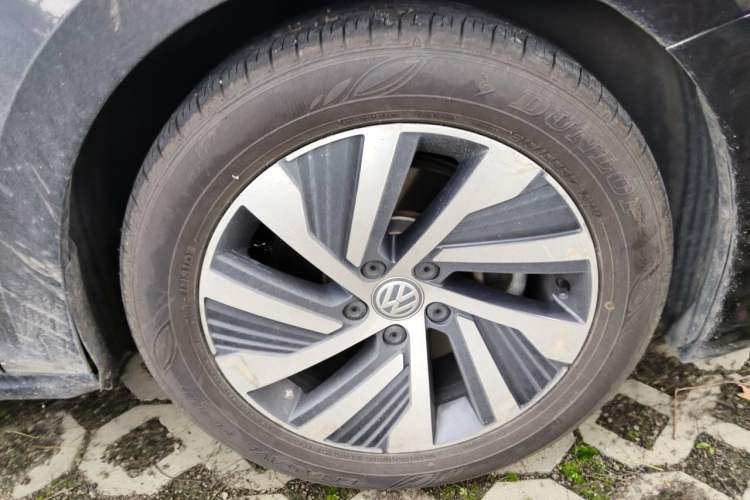 Used Volkswagen Passat New Energy 2019 430 PHEV Hybrid Luxury Edition Right Front Wheel Hub