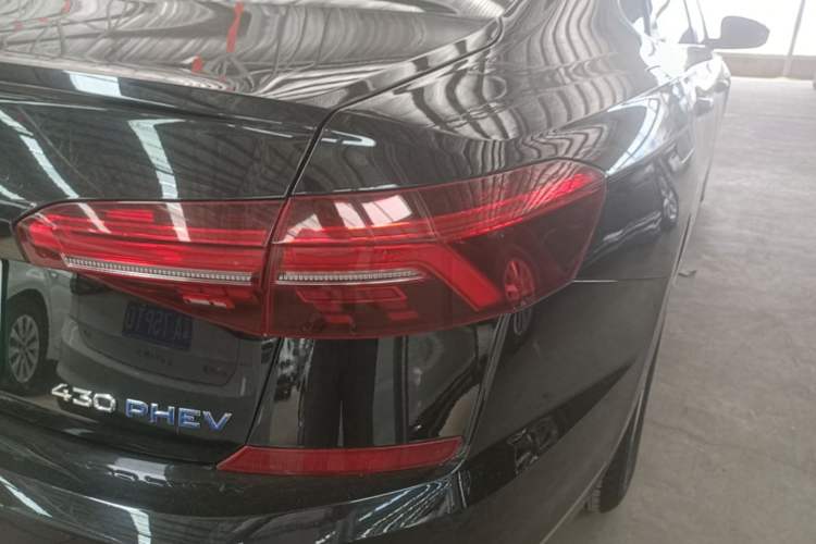 Used Volkswagen Passat New Energy 2019 430 PHEV Hybrid Elite Edition Right Rear Taillight