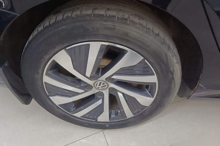 Used Volkswagen Passat New Energy 2019 430 PHEV Hybrid Luxury Edition Right Rear Wheel Hub