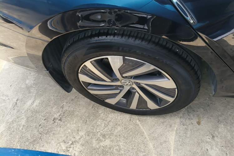 Used Volkswagen Passat New Energy 2019 430 PHEV Hybrid Elite Edition Right Rear Wheel Hub