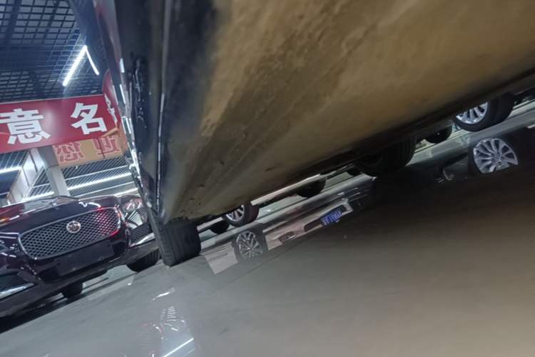 Used Volkswagen Passat New Energy 2019 430 PHEV Hybrid Luxury Edition Right Side Sill