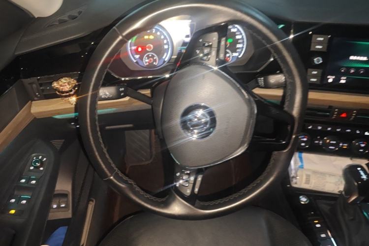 Used Volkswagen Passat New Energy 2019 430 PHEV Hybrid Luxury Edition Steering Wheel