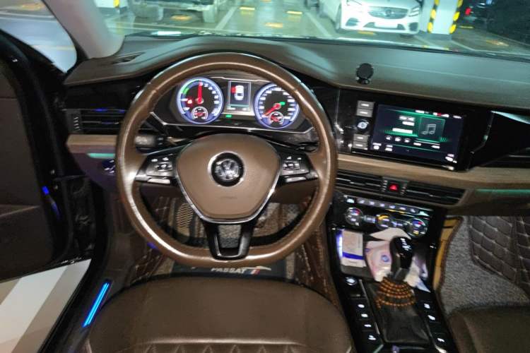 Used Volkswagen Passat New Energy 2019 430 PHEV Hybrid Luxury Edition Steering Wheel