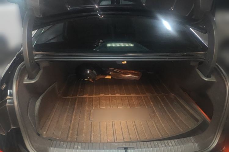 Used Volkswagen Passat New Energy 2019 430 PHEV Hybrid Luxury Edition Trunk