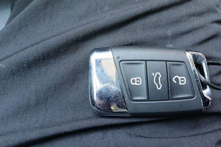 Used Volkswagen Passat New Energy 2019 430 PHEV Hybrid Luxury Edition Vehicle Key