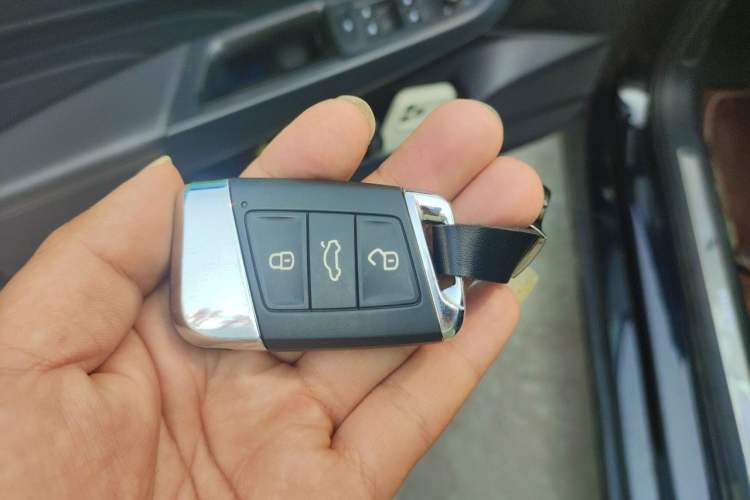 Used Volkswagen Passat New Energy 2019 430 PHEV Hybrid Luxury Edition Vehicle Key