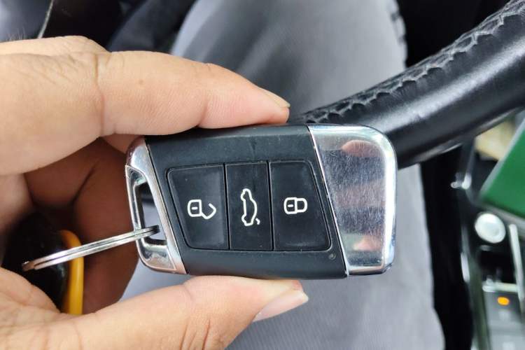 Used Volkswagen Passat New Energy 2019 430 PHEV Hybrid Luxury Edition Vehicle Key