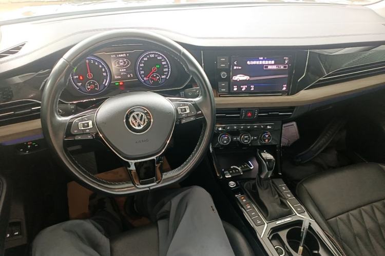 Used Volkswagen Passat New Energy 2019 430 PHEV Hybrid Luxury Edition Center Console