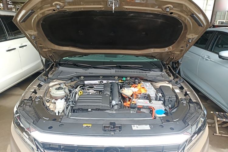 Used Volkswagen Passat New Energy 2019 430 PHEV Hybrid Luxury Edition Engine Bay