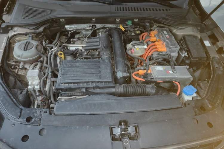 Used Volkswagen Passat New Energy 2019 430 PHEV Hybrid Luxury Edition Engine Bay