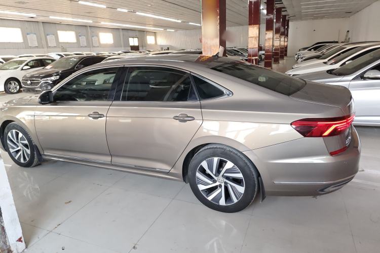 Used Volkswagen Passat New Energy 2019 430 PHEV Hybrid Luxury Edition Exterior 3