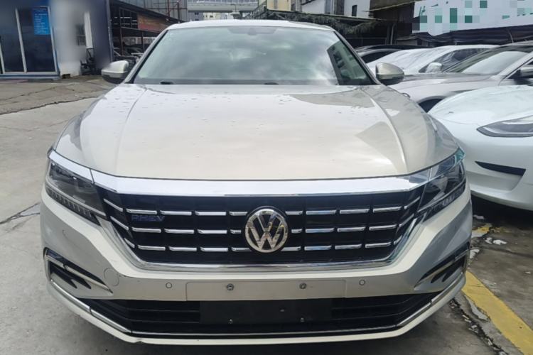 Used Volkswagen Passat New Energy 2019 430 PHEV Hybrid Luxury Edition Front