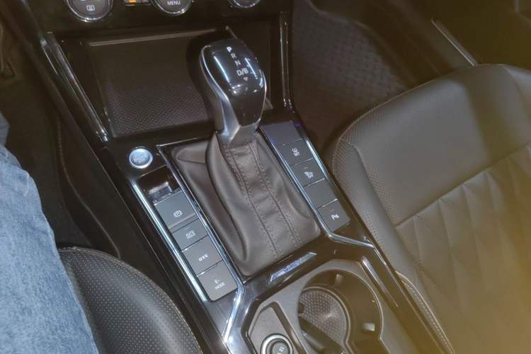 Used Volkswagen Passat New Energy 2019 430 PHEV Hybrid Luxury Edition Gear Lever