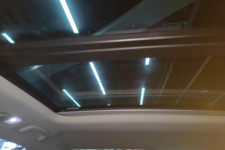 Used Volkswagen Passat New Energy 2019 430 PHEV Hybrid Luxury Edition Headliner