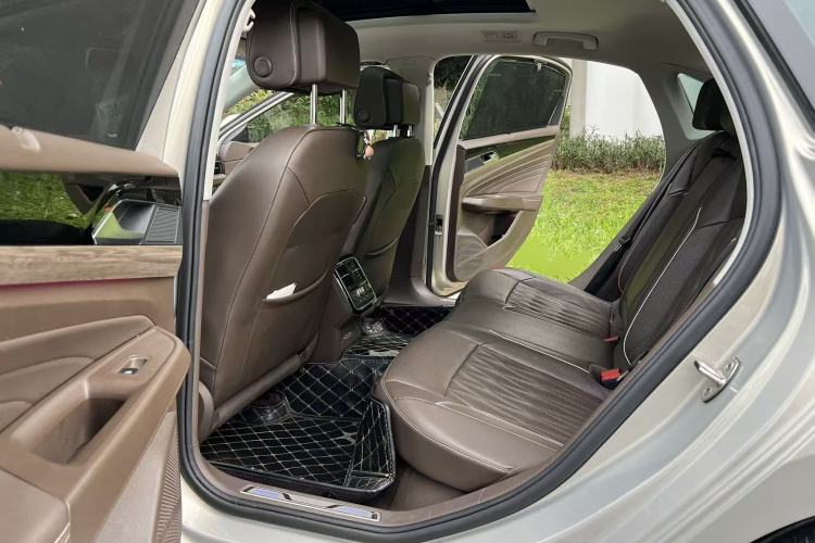 Used Volkswagen Passat New Energy 2019 430 PHEV Hybrid Luxury Edition Interior 2