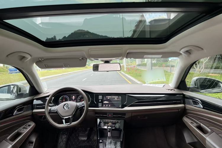 Used Volkswagen Passat New Energy 2019 430 PHEV Hybrid Luxury Edition Interior 7