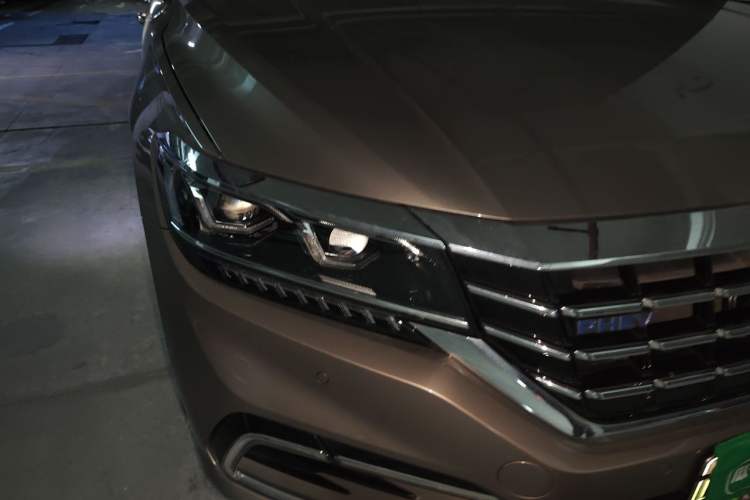 Used Volkswagen Passat New Energy 2019 430 PHEV Hybrid Luxury Edition Right Front Headlight