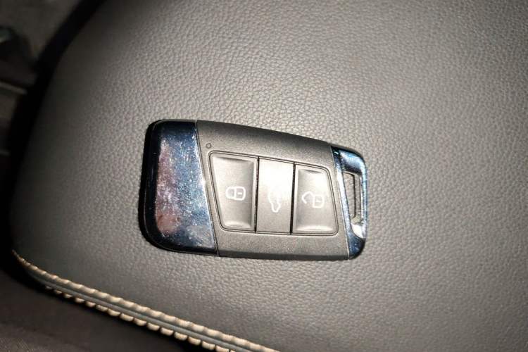 Used Volkswagen Passat New Energy 2019 430 PHEV Hybrid Luxury Edition Vehicle Key