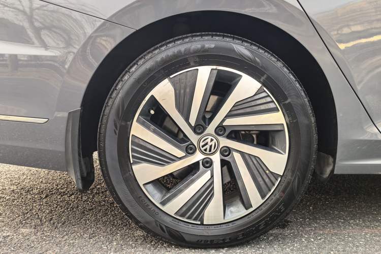 Used Volkswagen Passat New Energy 2019 430 PHEV Hybrid Luxury Edition Exterior 8