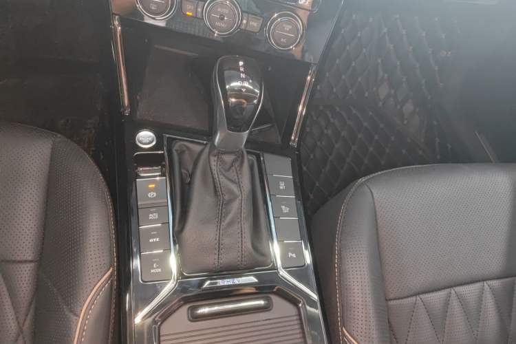 Used Volkswagen Passat New Energy 2019 430 PHEV Hybrid Luxury Edition Gear Lever