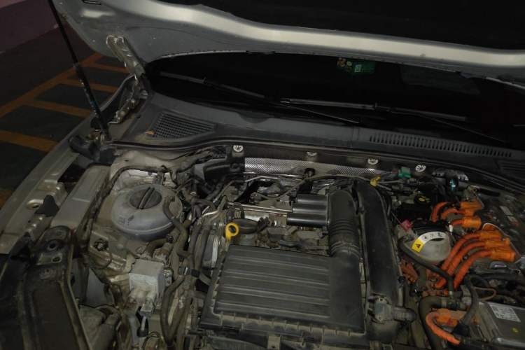 Used Volkswagen Passat New Energy 2019 430 PHEV Hybrid Luxury Edition Engine Bay Right