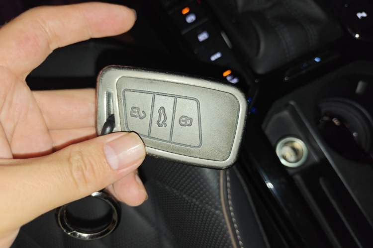 Used Volkswagen Passat New Energy 2019 430 PHEV Hybrid Luxury Edition Vehicle Key