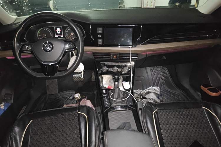 Used Volkswagen Passat New Energy 2019 430 PHEV Hybrid Luxury Edition Center Console