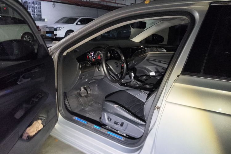 Used Volkswagen Passat New Energy 2019 430 PHEV Hybrid Elite Edition Driver Seat