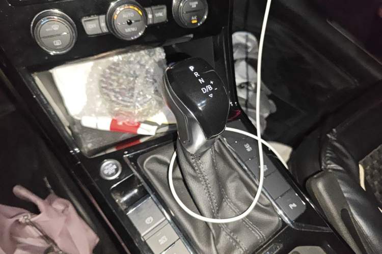 Used Volkswagen Passat New Energy 2019 430 PHEV Hybrid Luxury Edition Gear Lever