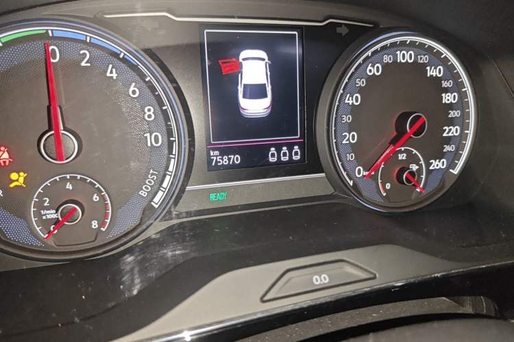Used Volkswagen Passat New Energy 2019 430 PHEV Hybrid Luxury Edition Odometer Close Up