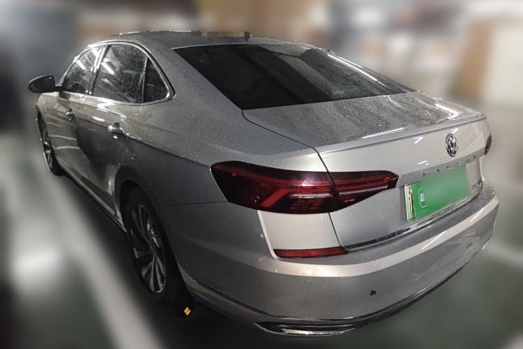 Used Volkswagen Passat New Energy 2019 430 PHEV Hybrid Luxury Edition Rear Left 45 Deg