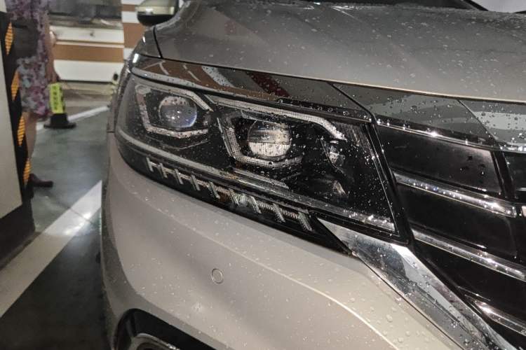 Used Volkswagen Passat New Energy 2019 430 PHEV Hybrid Luxury Edition Right Front Headlight