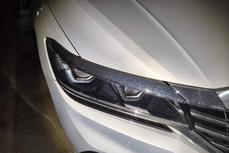 Used Volkswagen Passat New Energy 2019 430 PHEV Hybrid Elite Edition Right Front Headlight