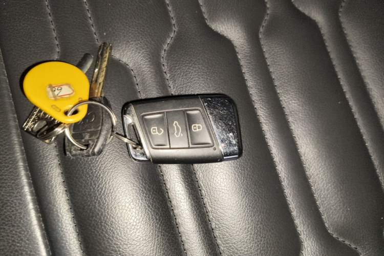 Used Volkswagen Passat New Energy 2019 430 PHEV Hybrid Elite Edition Vehicle Key