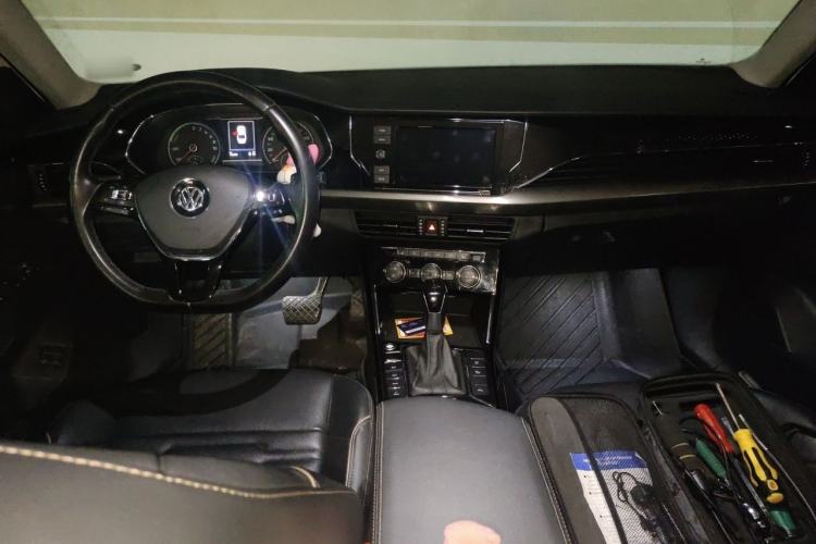 Used Volkswagen Passat New Energy 2019 430 PHEV Hybrid Elite Edition Center Console