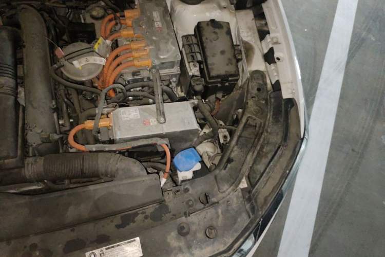 Used Volkswagen Passat New Energy 2019 430 PHEV Hybrid Elite Edition Engine Bay Left