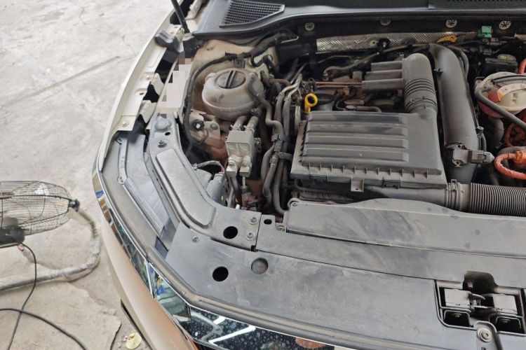 Used Volkswagen Passat New Energy 2019 430 PHEV Hybrid Luxury Edition Engine Bay Right