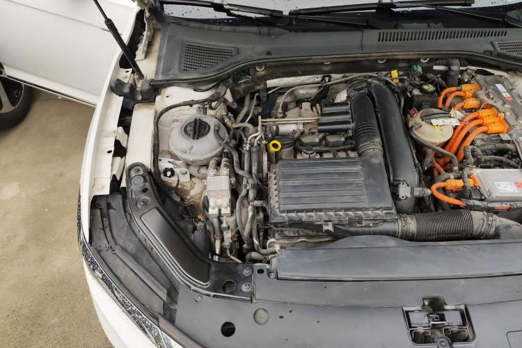 Used Volkswagen Passat New Energy 2019 430 PHEV Hybrid Luxury Edition Engine Bay Right