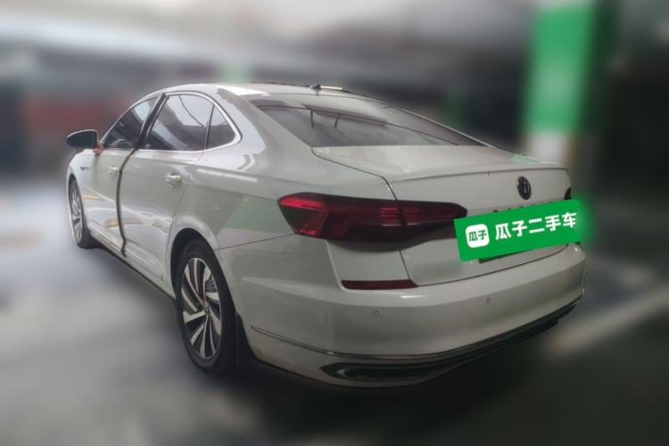 Used Volkswagen Passat New Energy 2019 430 PHEV Hybrid Elite Edition Rear Left 45 Deg