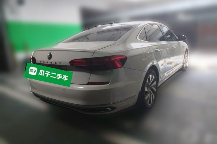 Used Volkswagen Passat New Energy 2019 430 PHEV Hybrid Elite Edition Rear Right 45 Deg