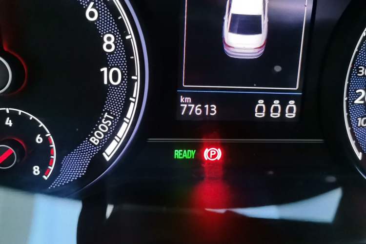 Used Volkswagen Passat New Energy 2019 430 PHEV Hybrid Elite Edition Odometer Close Up