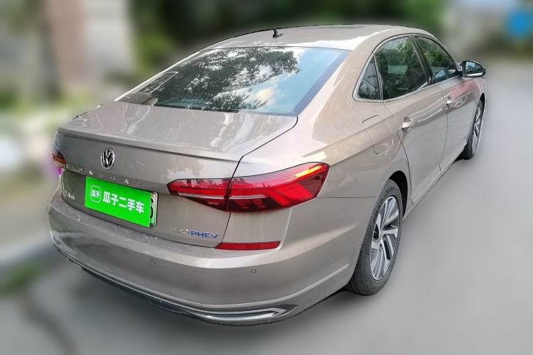 Used Volkswagen Passat New Energy 2019 430 PHEV Hybrid Elite Edition Rear Right 45 Deg