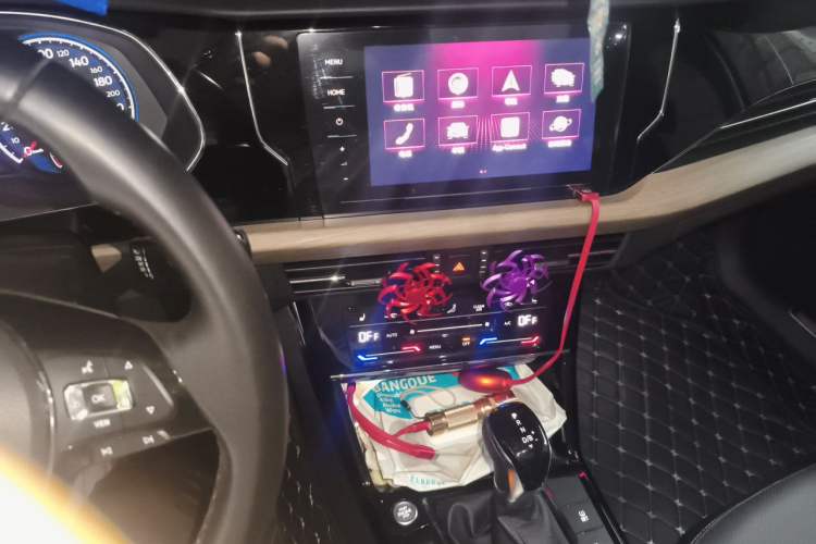 Used Volkswagen Passat New Energy 2020 430 PHEV Hybrid Luxury Edition China VI Standard Audio And AC Panel