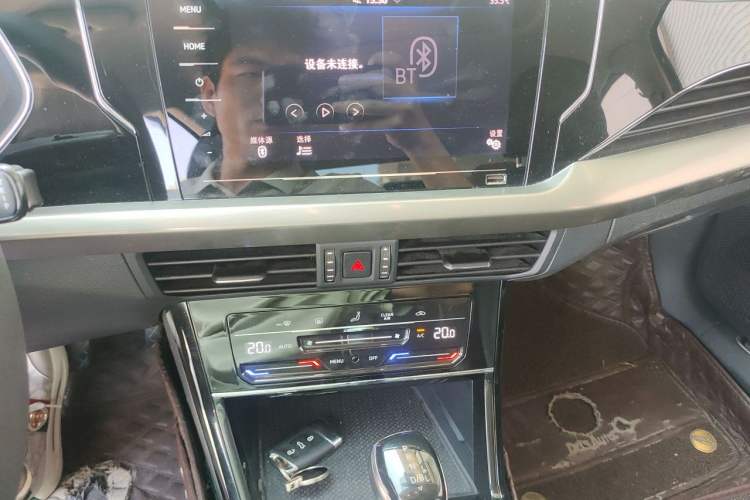 Used Volkswagen Passat New Energy  Audio And AC Panel
